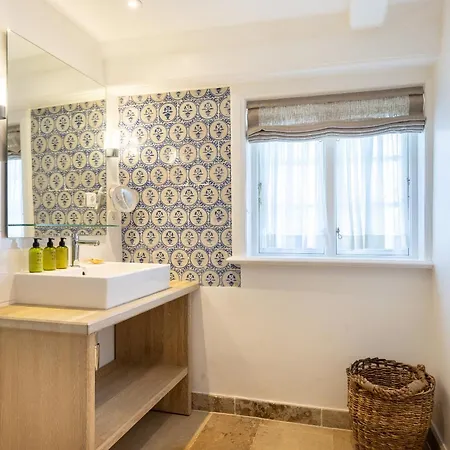 Апартаменты Persimmon Кайтум