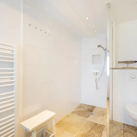 Persimmon Кайтум